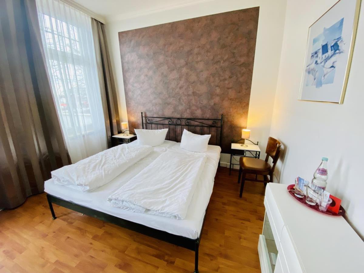Doppelzimmer Humidor, Direkt Am Alten Strom Rostock Bagian luar foto